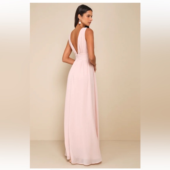 Lulu’s Heavenly Hues flowy White front+ back deep v  Maxi Dress NWT Size M - Picture 14 of 14